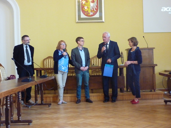 p1090823