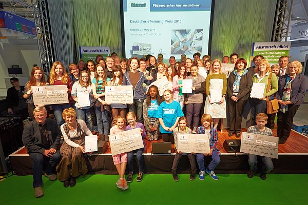 Didacta_2014_Gruppenbild_alle_Preistraeger_DEP_b